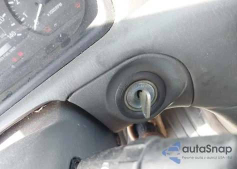 1998 Toyota Camry Le from USA, damaged, VIN 4T1BG22K1WU238533